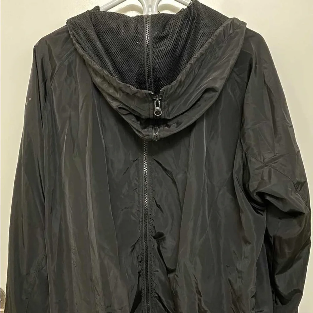 Waterproof/windbreaker jacket - Picture 2 of 5